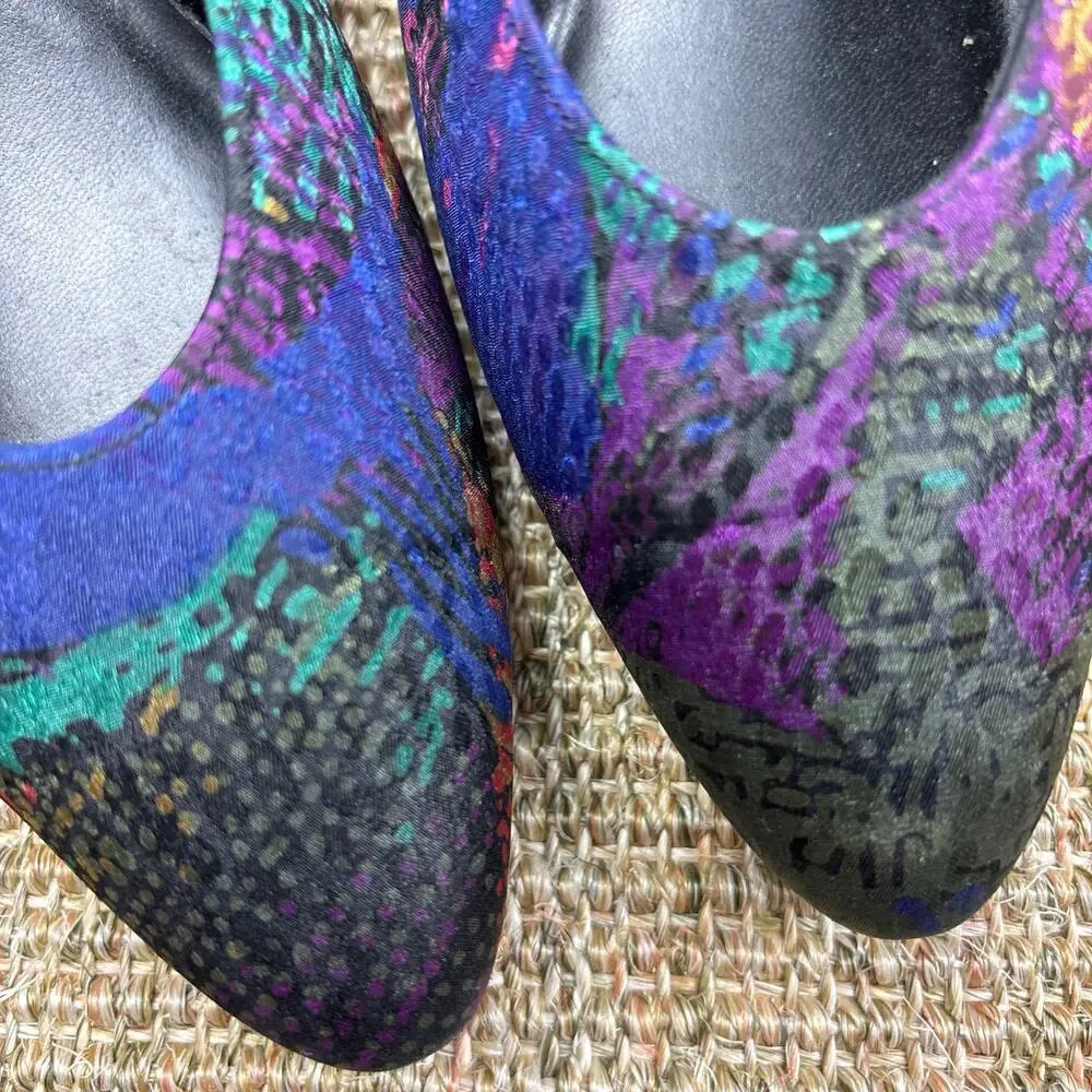 ๐ Vintage Life Stride Kitten Heel Pumps | 8.5 | Multicolor Jewel Tone Abstract - Picture 7 of 8